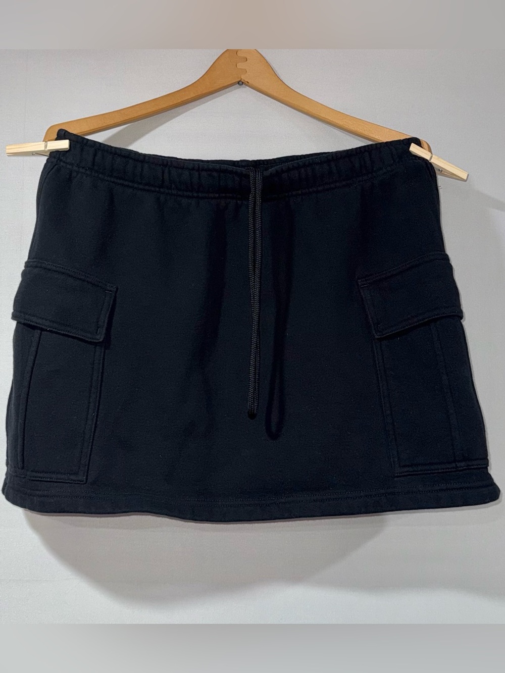 Aritzia Sweatfleece Cargo Mini Skirt Black Mega Fit Cozy Fleece